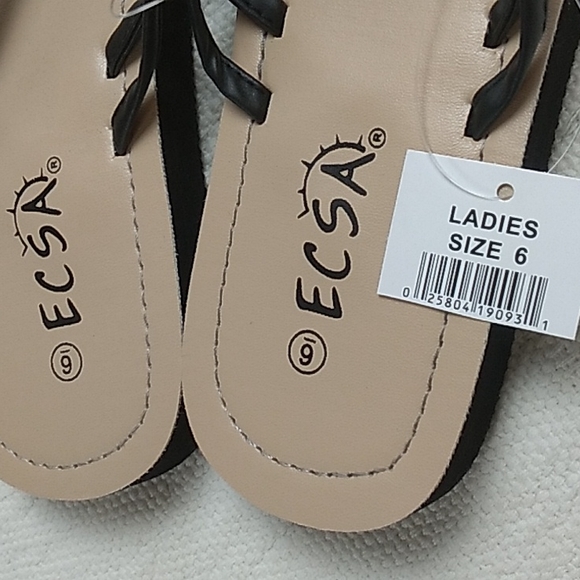 Ecsa Women's Flip Flops Size 6 Tan & Black with Rhinestones at the toes. Cute - Picture 10 of 10
